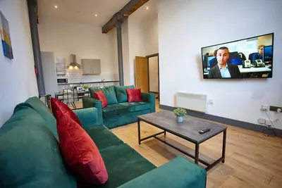 The Larimar Suite Sum