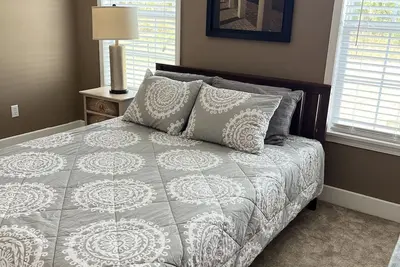 Image de Escape in Melbourne, Fl horse farm house conveniently located