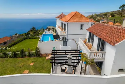 Image de Blue Sea Tower plus Guest Villa, Luxury Villa, Private Heated Pool. Ocean view