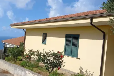 Image de Appartement de vacances Zambrone pour 1 - 5 personnes avec 3 chambres à coucher - Maison de vacances