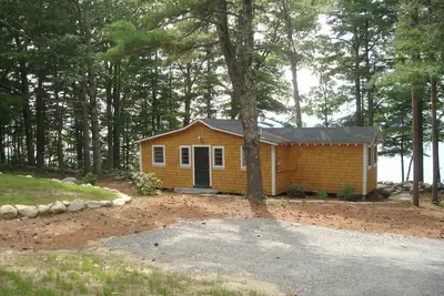 Image de Charming and cozy Maine cottage with picturesque views of Sebago Lake!