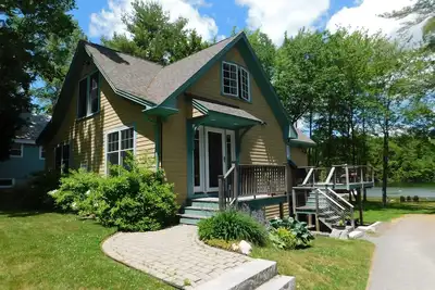 Image de Beautiful pet-friendly waterfront home with sandy beach on Sebago Lake Basin!