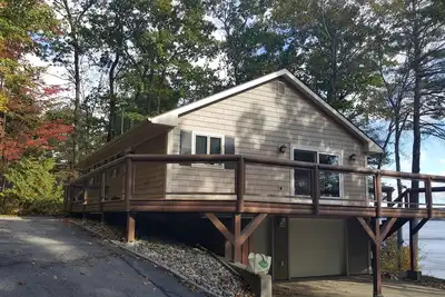 Image de Beautiful pet-friendly home with gorgeous sandy beach on Little Sebago Lake!