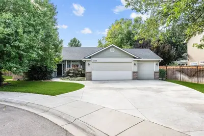 Image de Charming 4 bed/2 bath Meridian Home - Sleeps 8