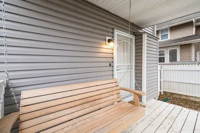 Image de Stay Comfortable in Central Columbus. Pet-friendly!