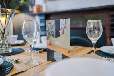 Image de Huge House in Leeds 6br sleeps13