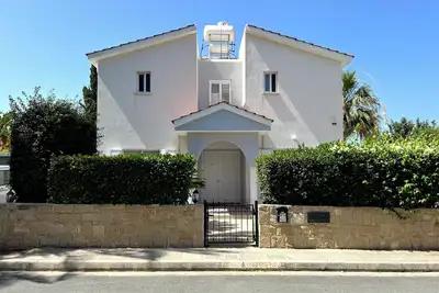 Image de Coral Bay Villa. Private pool. Sea and Mountain Views. Great location.