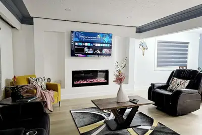 Image de Rgw'S Cozy Casa Upper Modern & Stylish  close to Rogers Place close to Down Town