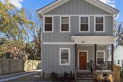 Image de Contemporary Home, Close to Downtown and Nccu