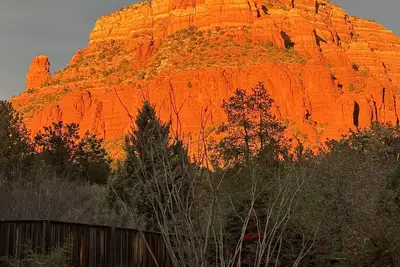 Image de Sedona Red Roof Retreat - Views, Jacuzzi, Walk2Hiking Trails, Chapel Holy Cross