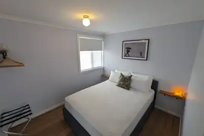Image de Newly renovated unit, 5mins from beach, great for kids!