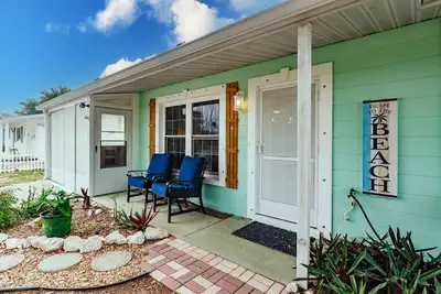 Image de Charming beach house Venice Island. Close to downtown, beaches & amazing trails.