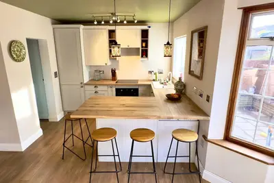 Image de Charming House - 20 min by underground to Central London