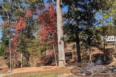 Image de Clemson Hills Rv club Camper Rental\nBeautiful views 4 miles from Clemson/Seneca