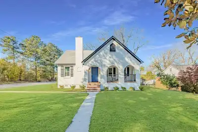 Image de Augusta's Timeless Treasure