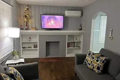 Image de Serenity of Charleston near Camc and Capital! Newly Renovated!