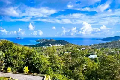 Image de Tranquility, exploration and the serenity of a hidden gem waiting to be explored