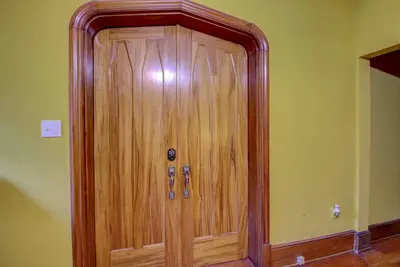 Image de Clean Safe Comfortable Housing - Comforts of Home