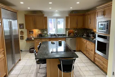 Image de 4br/3/Ba 2 story home great location, Northwestern U, top neighborhood.