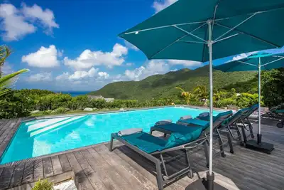 Image de Villa Saba, bien de prestige, cadre idyllique entre mer et montagne