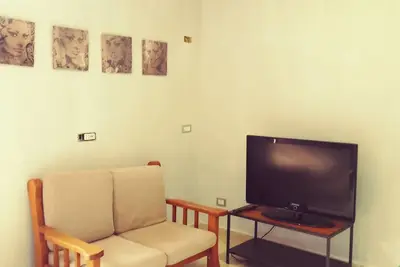 Image de Remodeled family house surrounded by citrus, near several activities.
