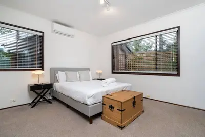 Image de Beautifully renovated Inner North residence