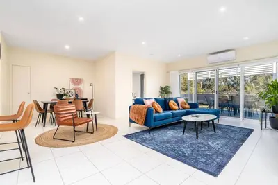 Image de New to Vrbo: Captivating 3br/2ba Apt close to Dickson Shopping!
