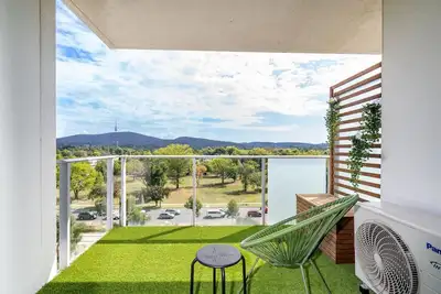 Image de New to Vrbo: Impeccable Apt in the Heart of Canberra