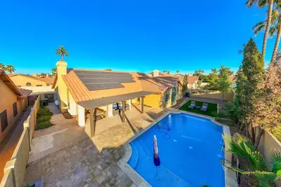 Image de Tranquil Retreat at Ocotillo, 4bd, 2. 5ba, Huge Pool With Heater, and Pool Table.
