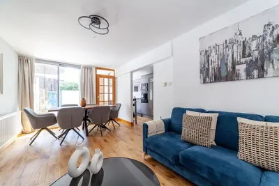 Image de 2 Bed Garden Flat in Islington