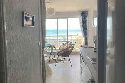 Image de Superbe studio sur la plage vue sur mer