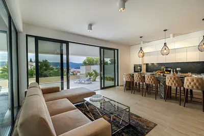 Image de Luxus Villa Dalmatien mit Pool und Meerblick