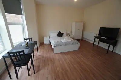 Image de New Spacious City Centre Studio. Fantastic Amenities!