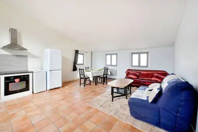 Image de Bel appartement de 2 chambres à.