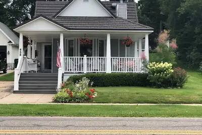 Image de Cozy cottage on beautiful Lake Charlevoix