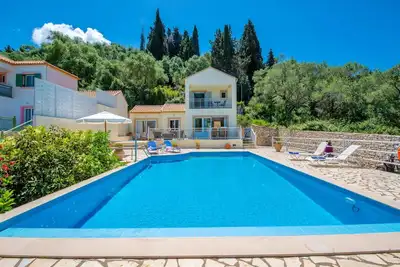 Image de Stylish Hideaway, 2-mins from Marmari Beach!