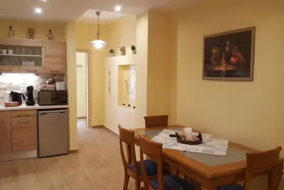 Image de Zoe's Studio Superior