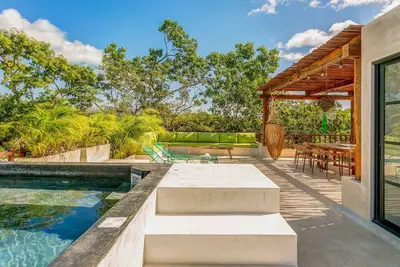 Image de Nature-Chic Villa with Rooftop and Lap Pools!