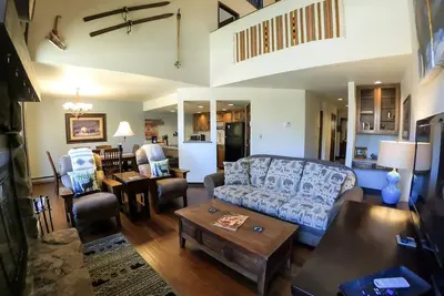 Image de Stunning Mountain Views! Fully Updated! 2 miles from Purgatory Ski Resort