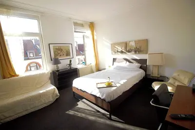 Image de Handy Studio near Nato\n