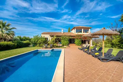 Image de Can Torretes pour 8 Alcudia avec piscine à quelques mètres du village
