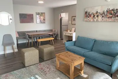 Image de Cozy apartment w/ gym access 6 mins from Pentagon
