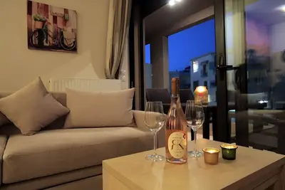 Image de Brand new suite at Heraklion city center