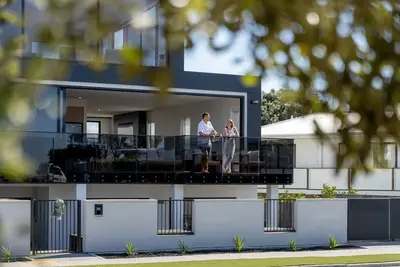 Image de Papamoa Beach Coastal Oasis. Heated Pool, Sauna, Spa & Games room. Up to 20 Ppl