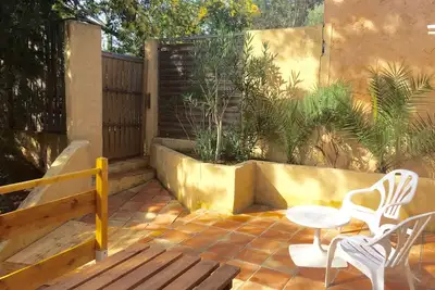 La Petite Maison D'athénopolis