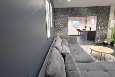 Image de Appartement meublé rénové et neuf.