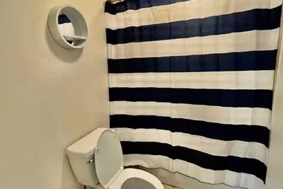 Image de Spacious Home Close to Ut/DTown\n\n