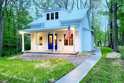 Image de Lake House with Private Dock - Ark Encounter & Creation Museum Warsaw Getaway