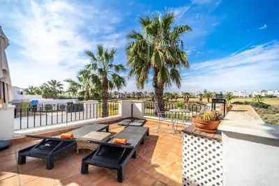 Image de Your Dream Villa in a 5 stars Golf Resort with fully fenced patio and terrace. \n\n