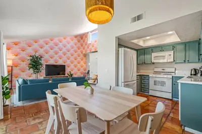 Image de Gated Desert Escape with Pool and Golf